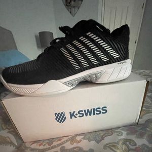 K-Swiss Hypercourt supreme tennis shoe excellent condition-only worn once